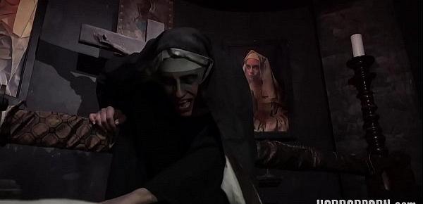  HORRORPORN Damned Nun